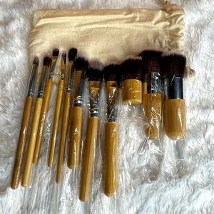 BRAND NEW 11 piece Bamboo Makeup Brush Set